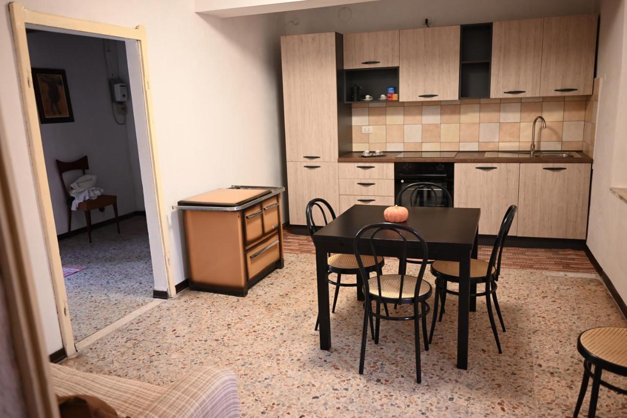 Ferienwohnung Casa Di Lisa Ozzano Monferrato Exterior foto